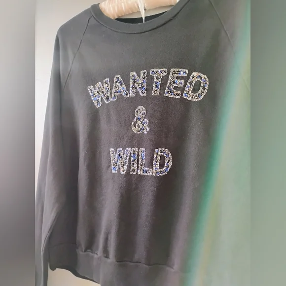 Forever 21 Sequin & Bead Black Crewneck Sweatshirt Blue Accents SIZE LARGE 💙 - Picture 6 of 8